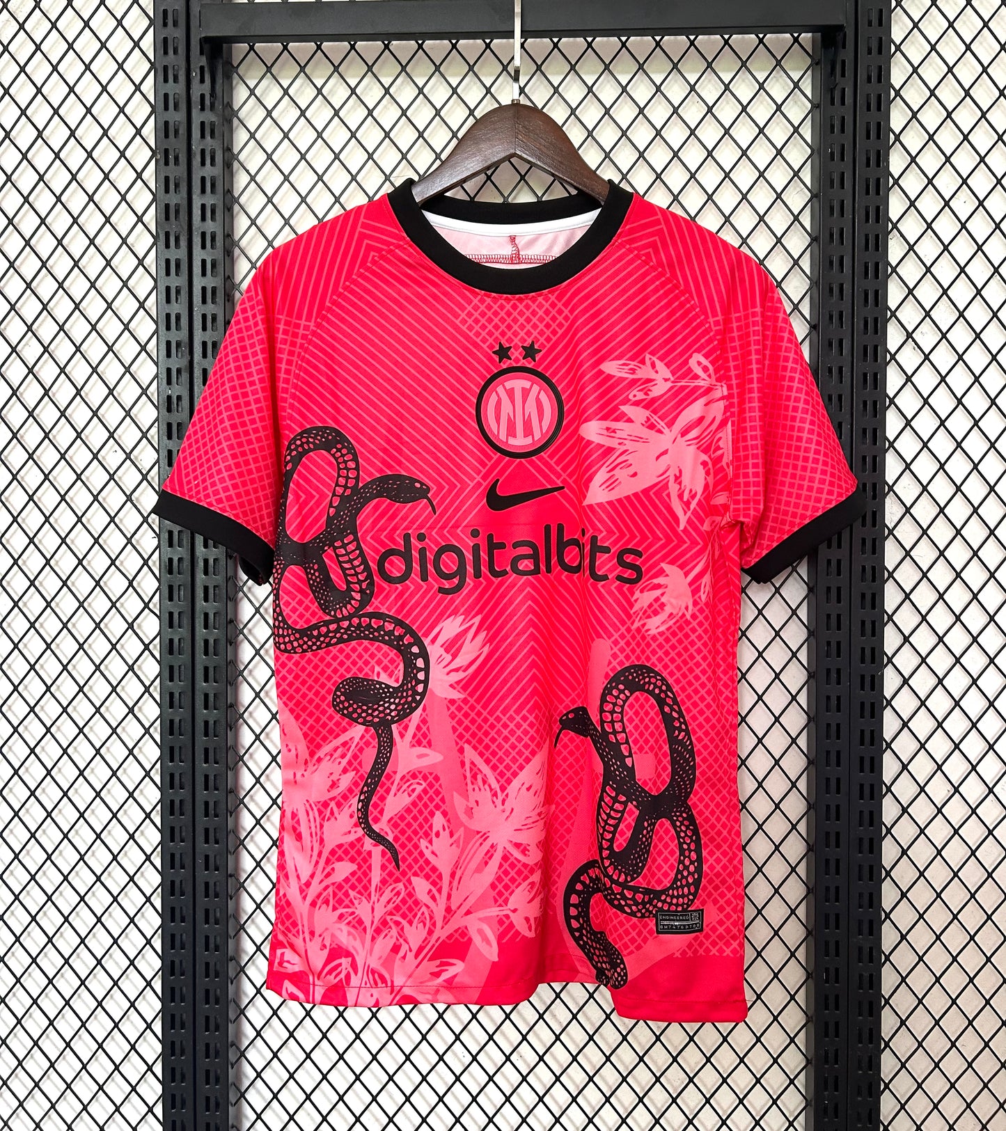 Maillot Inter Milan Noir/Rouge Spéciale Serpent 2024/25