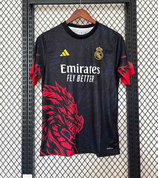 Maillot Real Madrid Édition Spéciale Dragon Rouge 2025/26
