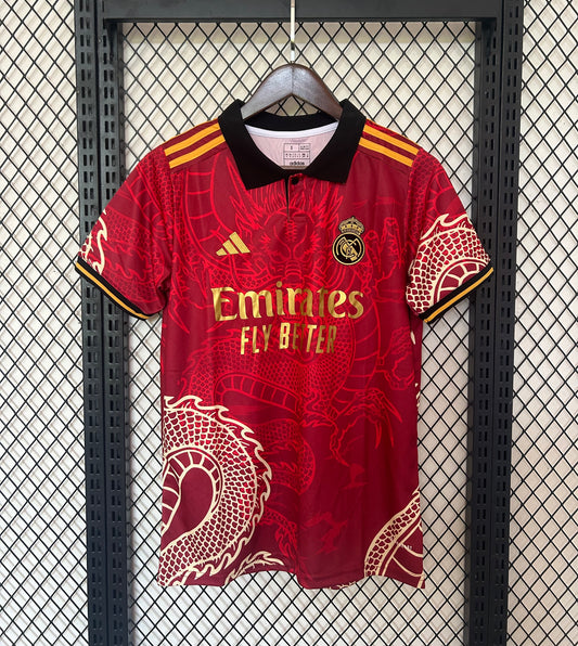 Maillot Real Madrid Dragon Rouge Edition Spéciale 2024/25