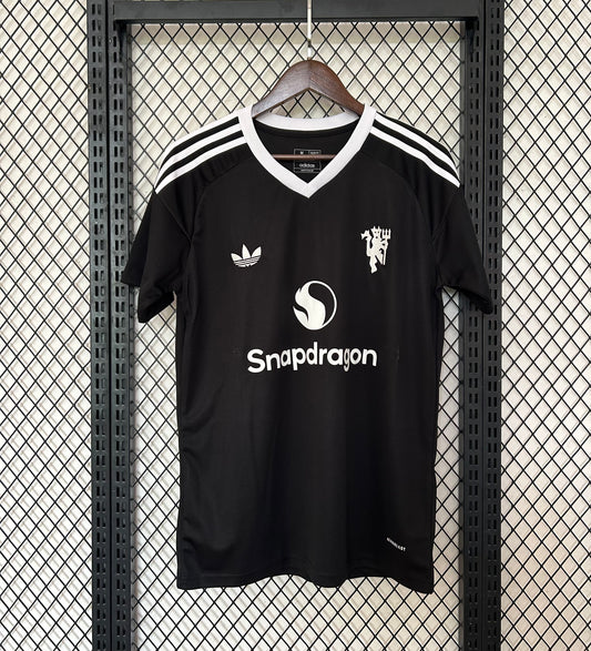Maillot Manchester United 2024/25