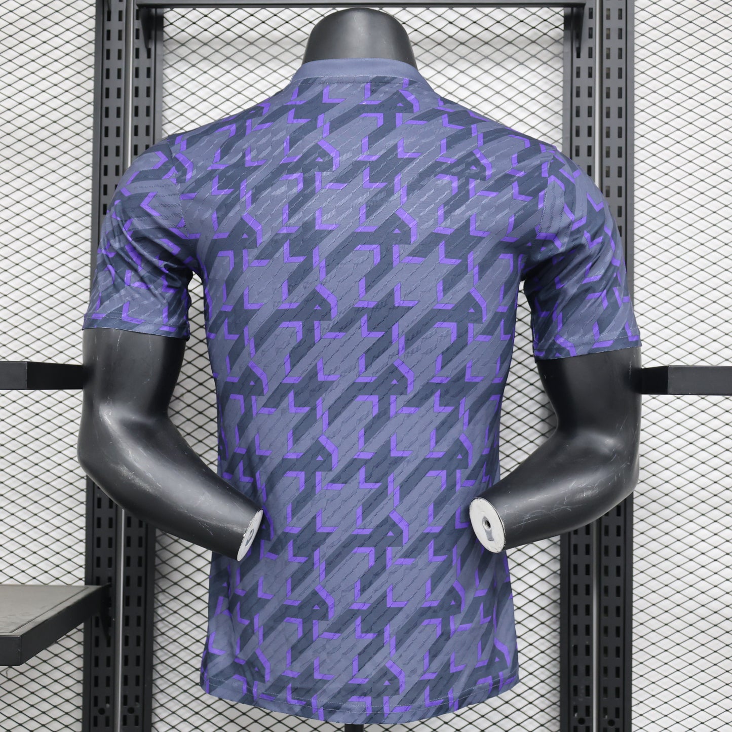 Maillot Pre-Match Real Madrid 2023/24 – Version Player